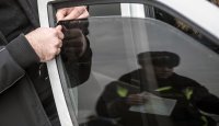 В Туве двое водителей проведут двое суток под арестом за неснятую вовремя тонировку стекол авто