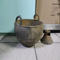 Национальному музею Тувы передали бронзовый котел, в котором готовили еду скифы