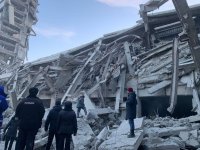 В Ак-Довураке обрушилось здание бывшего комбината, ведутся поиски оставшегося под завалами специалиста