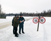 В Туве грузоподъемность Тоджинской ледовой переправы снижена до 10 тонн