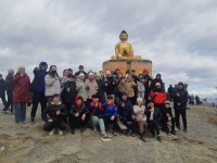 Более 600 человек взобрались на вершину Догээ в Кызыле в честь Всемирного дня здоровья