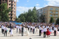 Выпускной бал школьников Кызыла прошел на Центре Азии