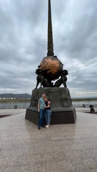 Супружеская пара из Красноярска вырвалась из городской суеты и познакомилась с Тувой
