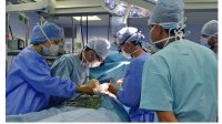 В созданном отделении сосудистой хирургии Ресбольницы №1 кандидатом медицинских наук Шарааном Саая проведена первая операция