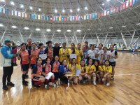 В Туве объявлены победители мини-футбола среди женских команд, посвященного Дню матери