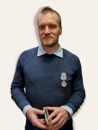 Владимир Путин наградил медалью "За отвагу" добровольца из Тувы Александра Назарова