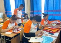 В Тувинском госуниверситете студентов обучают войлоковалянию в рамках проекта «Узоры жизни на войлоке»