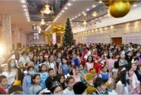 Ёлку Главы Тувы посетили более 1000 детей со всей республики