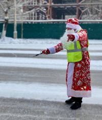 В Туве на дороги и в места массовых мероприятий выходит "Новогодний патруль"