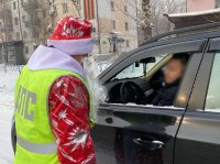 В Туве на дороги и в места массовых мероприятий выходит "Новогодний патруль"