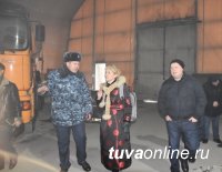 Сенатор Дина Оюн посетила УФИЦ в Кызыле, где проживают осужденные к принудительным работам