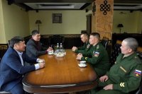 Владислав Ховалыг провёл встречу с военнослужащими из Тувы – героями СВО