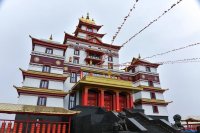 Новому буддийскому храму в Кызыле Далай-Лама XIV передал частицу праха Будды Шакьямуни