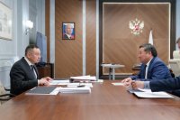 Министр строительства и ЖКХ РФ Ирек Файзуллин провел рабочую встречу с главой Тувы Владиславом Ховалыгом