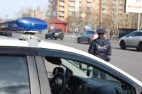 В Кызыле водитель сбил школьницу, которая выбежала на дорогу на запрещающий сигнал светофора
