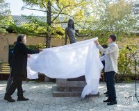 «Вечноживущая»: в Туве открыли памятник художнице Наде Рушевой