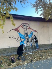 В Кызыле появились новые граффити, символизирующие мудрость женщин Тувы