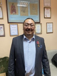 Народный хоомейжи Андрей Монгуш награжден военным комиссариатом Тувы