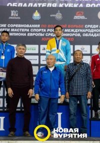 Тувинский борец Аяндай Ондар победил на турнире в Бурятии и выиграл разыгранный среди чемпионов iPhone-14