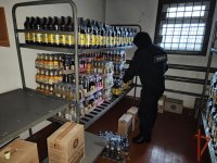 В город Ак-Довурак в Туве перед новогодними праздниками пытались ввезти почти 4 тонны нелегального алкоголя