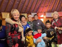 Сенатор Дина Оюн поздравила земляков и побывала на праздновании Шагаа в Кызыле