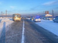 В Кызыле при столкновении двух автомашин и автобуса погибла женщина