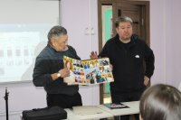 В библиотеках Тувы в рамках проекта «Гений места» обучат вести подкасты, снимать ролики и шить национальные наряды