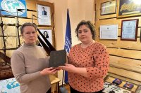 Жительница Тувы подарила Минусинскому музею древний старославянский псалтырь