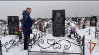 Александр Новоселов почтил память погибших в СВО сотрудников Росгвардии Ахмета Маады и Содунама Шалыка