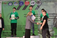 10 лет роста, инноваций и успех: награды от "ТываСвязьИнформ" лучшим студентам ссузов в IT-сфере