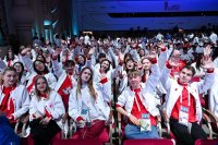 IV Съезд Движения Первых открыл Президент России Владимир Путин. Среди участников – школьники и педагоги из Тувы