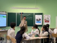 Учитель физики пгт Каа-Хем Айдаш Хертек признан Учителем Года Республики Тыва