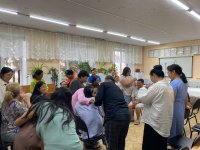 В Туве благотворительный фонд "Старость в радость" учит уходу за пожилыми и инвалидами