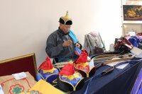 Руками мужчины для мужчин: швейное дело мастера Артыша Мортуй-оола
