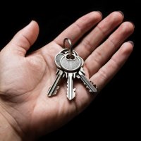 В Туве прокуратура помогла инвалиду получить благоустроенную квартиру