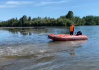 В Туве продолжаются поиски пропавшего во время купания подростка