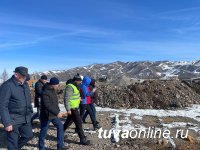 Сенатор Дина Оюн проверила ход строительства крупного социального объекта в Каа-Хемском кожууне Тувы