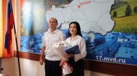 В МВД Тувы наградили банковских сотрудников, спасших граждан от мошенников