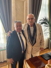 Министр культуры Тувы Виктор Чигжит встретился с Никитой Михалковым