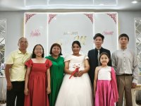 В Туве волонтер-переводчик жестового языка Таира Делег помогла состояться инклюзивной свадьбе