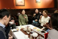 В Туве для предпринимателей общепита прошел мастер-класс по китайской чайной церемонии.