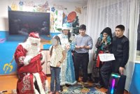 Совет молодежи МВД Тувы организовал новогодний праздник для маленьких пациентов Противотуберкулезного диспансера