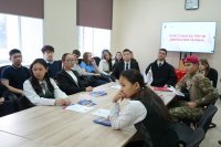 В Кызыле состоялась встреча школьников с фронтовиком и участником СВО