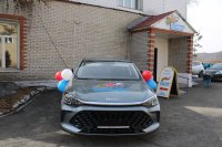 Фонд "Защитники Отечества" передал ветерану боевых действий из Тувы автомобиль с ручным управлением