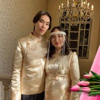 В Томске молодая пара из Тувы связала себя узами брака в национальных нарядах