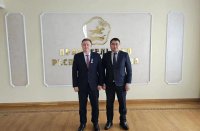 Руководителю Красноярского РДУ энергетику Владимиру Райляну вручена награда Минтопэнерго Тувы