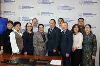 Медики из Тувы выезжают в Китай для подготовки специалистов Центра восточной медицины в Кызыле