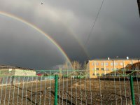 Жители Ак-Довурака наблюдали первую в этом году радугу после дождя