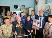Руководители Кызылского кожууна выехали на поздравления ветеранов