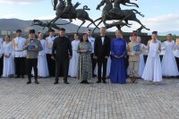 Традиционный Кадетский бал в Туве впервые прошел под открытым небом